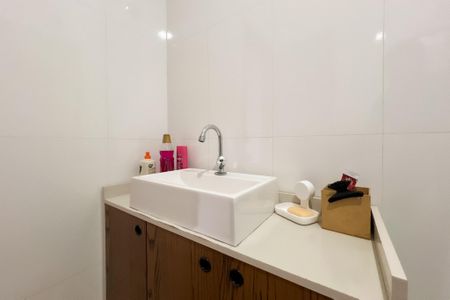 Casa à venda com 276m², 2 quartos e 5 vagas