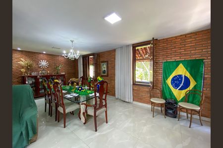 Casa para alugar com 400m², 3 quartos e 10 vagas