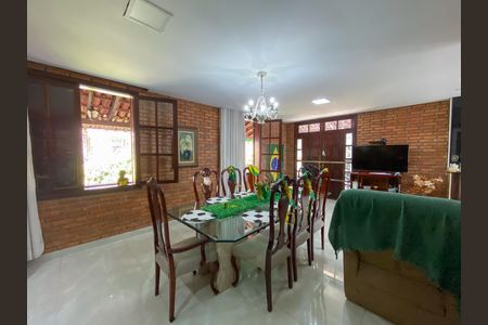 Casa para alugar com 400m², 3 quartos e 10 vagas