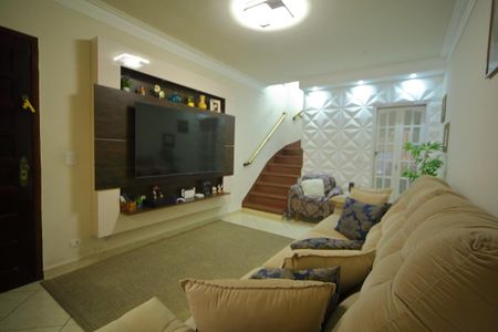 Casa à venda com 200m², 3 quartos e 2 vagasSala