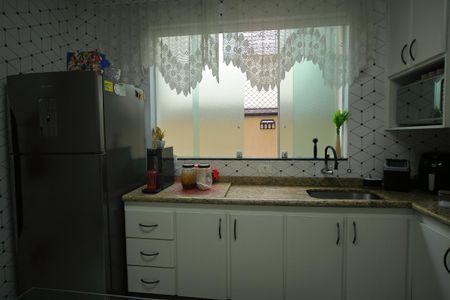 Casa à venda com 200m², 3 quartos e 2 vagasCozinha 