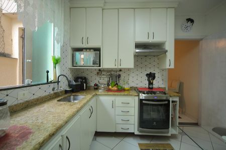 Casa à venda com 200m², 3 quartos e 2 vagasCozinha 