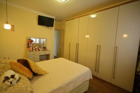 Casa à venda com 200m², 3 quartos e 2 vagasQuarto 2 