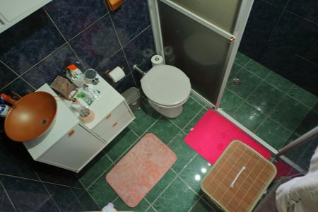 Casa à venda com 200m², 3 quartos e 2 vagasBanheiro da Suíte 