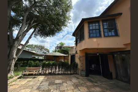 Casa à venda com 750m², 4 quartos e 4 vagas