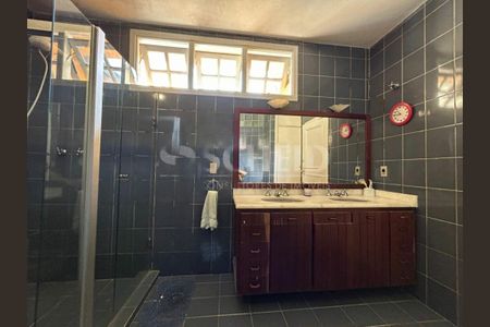 Casa à venda com 750m², 4 quartos e 4 vagas