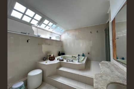 Casa à venda com 750m², 4 quartos e 4 vagas