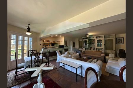 Casa à venda com 750m², 4 quartos e 4 vagas