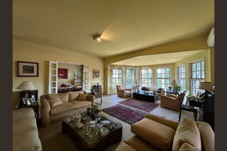 Casa à venda com 750m², 4 quartos e 4 vagas