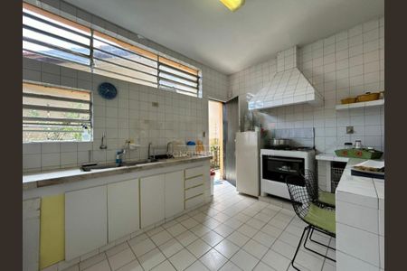 Casa à venda com 4 quartos, 750m² em Morumbi, São Paulo