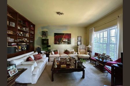Casa à venda com 750m², 4 quartos e 4 vagas