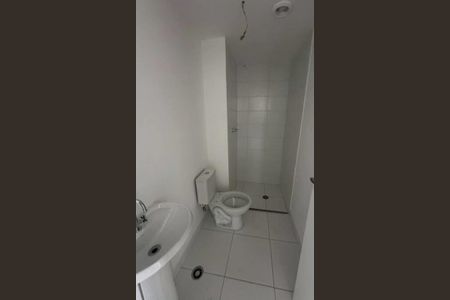 Banheiro de apartamento para alugar com 1 quarto, 35m² em Jardim Helena, São Paulo