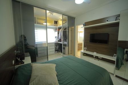 Apartamento para alugar com 128m², 3 quartos e 2 vagasSuíte 1 