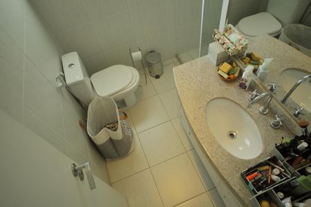 Apartamento para alugar com 128m², 3 quartos e 2 vagasBanheiro Suíte 2 