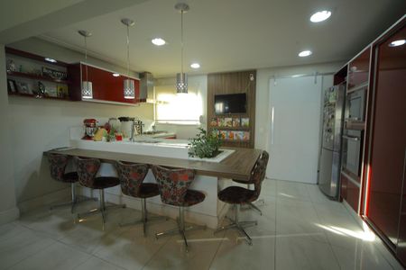 Apartamento para alugar com 128m², 3 quartos e 2 vagasCozinha 