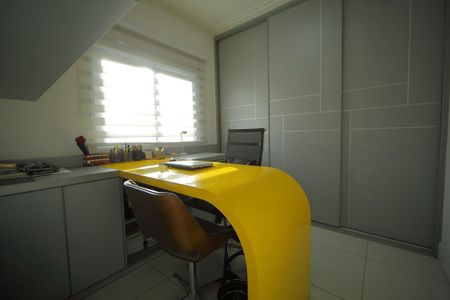 Apartamento para alugar com 128m², 3 quartos e 2 vagasSuíte 3/ Escritório