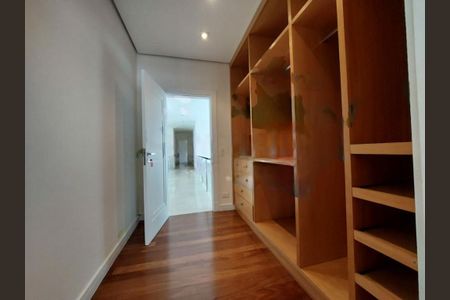 Casa à venda com 600m², 4 quartos e 6 vagas