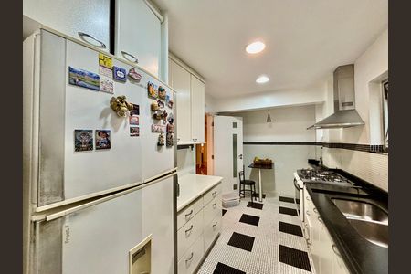 Apartamento à venda com 136m², 3 quartos e 1 vaga Apartamento à venda com 136m², 3 quartos e 1 vagaCozinha