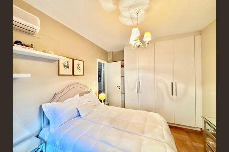 Apartamento à venda com 136m², 3 quartos e 1 vaga Apartamento à venda com 136m², 3 quartos e 1 vagaQuarta