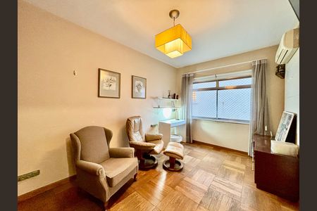 Apartamento à venda com 136m², 3 quartos e 1 vaga Apartamento à venda com 136m², 3 quartos e 1 vagaSuite