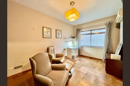 Apartamento à venda com 136m², 3 quartos e 1 vaga Apartamento à venda com 136m², 3 quartos e 1 vagaSuite