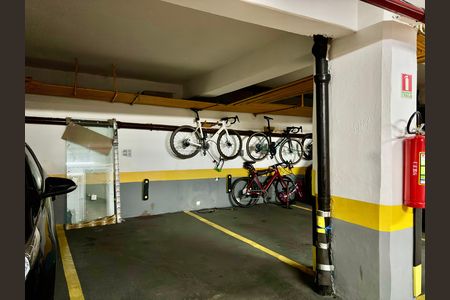 Apartamento à venda com 136m², 3 quartos e 1 vaga Apartamento à venda com 136m², 3 quartos e 1 vagaGaragem