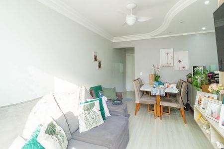 Apartamento à venda com 55m², 2 quartos e 1 vaga Apartamento à venda com 55m², 2 quartos e 1 vagaSala