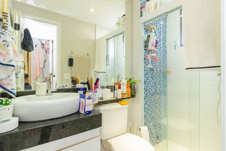 Apartamento à venda com 55m², 2 quartos e 1 vaga Apartamento à venda com 55m², 2 quartos e 1 vagaBanheiro