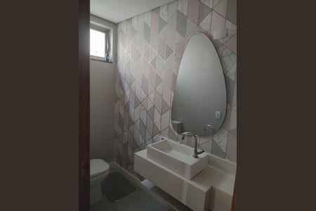 Banheiro de casa à venda com 4 quartos, 440m² em Vila Ida, São Paulo