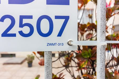 Apartamento à venda com 65m², 2 quartos e 1 vaga Apartamento à venda com 65m², 2 quartos e 1 vagaCode