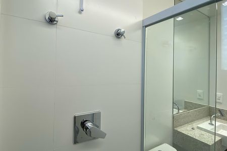 Apartamento para alugar com 64m², 2 quartos e 2 vagas Apartamento para alugar com 64m², 2 quartos e 2 vagasBanheiro da Suíte 2