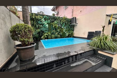 Casa à venda com 4 quartos, 220m² em Brooklin, São Paulo