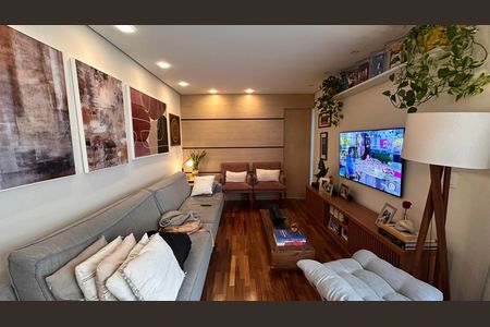 Casa à venda com 4 quartos, 220m² em Brooklin, São Paulo