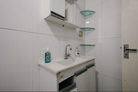 Banheiro de apartamento à venda com 2 quartos, 70m² em Vila Pierina, São Paulo