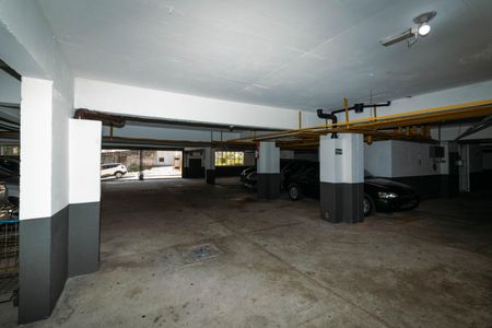 Garagem de apartamento à venda com 2 quartos, 70m² em Vila Pierina, São Paulo