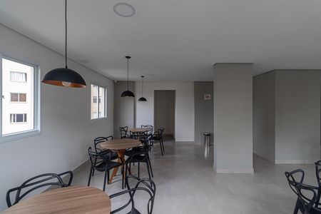 Apartamento para alugar com 42m², 2 quartos e sem vagaÁrea Comum - Salão de Festas  