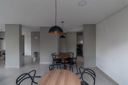 Apartamento para alugar com 42m², 2 quartos e sem vagaÁrea Comum - Salão de Festas  