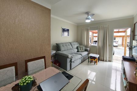 Casa de condomínio à venda com 70m², 2 quartos e 1 vaga Casa de condomínio à venda com 70m², 2 quartos e 1 vagaSala