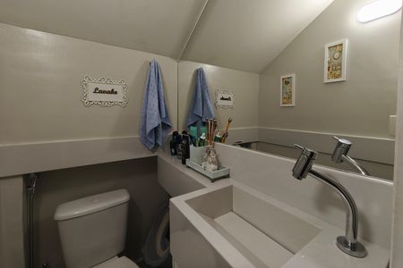 Casa de condomínio à venda com 70m², 2 quartos e 1 vaga Casa de condomínio à venda com 70m², 2 quartos e 1 vagaLavabo