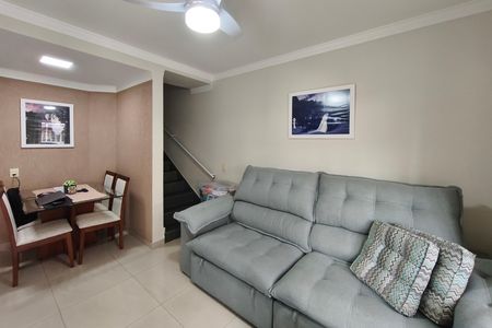 Sala de casa de condomínio à venda com 2 quartos, 70m² em Parque da Figueira, Campinas