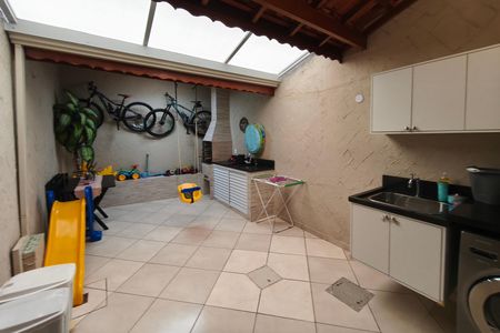 Casa de condomínio à venda com 70m², 2 quartos e 1 vaga Casa de condomínio à venda com 70m², 2 quartos e 1 vagaÁrea gourmet