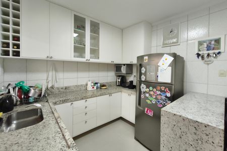 Casa de condomínio à venda com 70m², 2 quartos e 1 vaga Casa de condomínio à venda com 70m², 2 quartos e 1 vagaCozinha