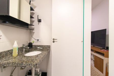 Apartamento à venda com 50m², 2 quartos e 1 vaga Apartamento à venda com 50m², 2 quartos e 1 vagaBanheiro Social
