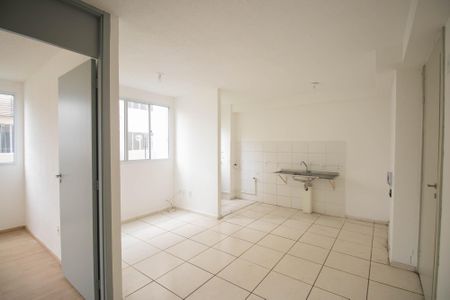Sala de apartamento para alugar com 1 quarto, 50m² em Maria Paula, São Gonçalo