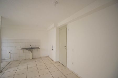 Sala de apartamento para alugar com 1 quarto, 50m² em Maria Paula, São Gonçalo