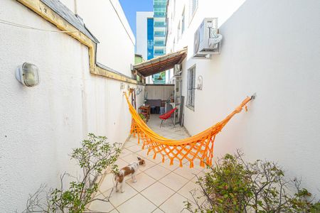 Apartamento para alugar com 84m², 2 quartos e 2 vagas Apartamento para alugar com 84m², 2 quartos e 2 vagasArea privativa