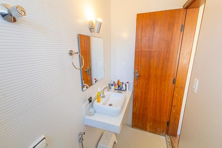 Apartamento para alugar com 84m², 2 quartos e 2 vagas Apartamento para alugar com 84m², 2 quartos e 2 vagassuite