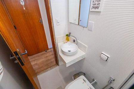 Apartamento para alugar com 84m², 2 quartos e 2 vagas Apartamento para alugar com 84m², 2 quartos e 2 vagasBanheiro