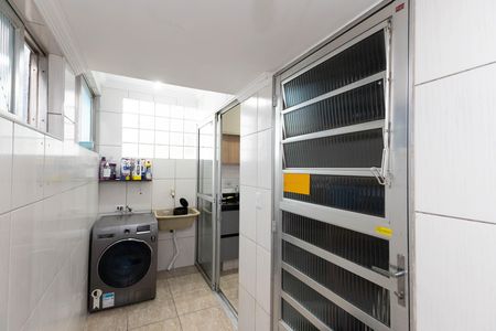 Casa de condomínio para alugar com 129m², 3 quartos e 1 vaga Casa de condomínio para alugar com 129m², 3 quartos e 1 vagaÁrea de Serviço