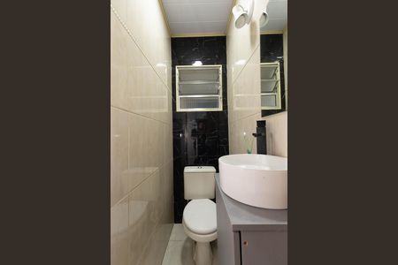 Casa de condomínio para alugar com 129m², 3 quartos e 1 vaga Casa de condomínio para alugar com 129m², 3 quartos e 1 vagaLavabo